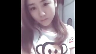 Чудова азіатська красуня Аса Акіра засовує трусики відео про порно в мокру кицьку подруги