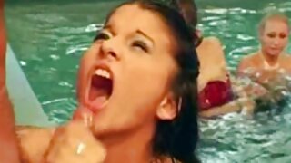 Грудаста повія Ді Вільямс стогне, поки секс-машина трахає її муфту нові порно відео