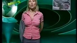 Симпатична блондиночка Естель робить глибокий мінет і дрочить соковитий член порно відео скрита камера