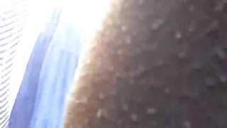 Блондинка в супер сексуальних червоних панчохах в сіточку Пейдж секс відео з тваринами Ешлі трахается