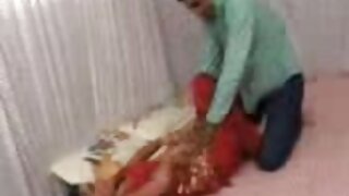 Симпатична відео секс для дорослих східна красуня Сара Сеорі скаче верхи на жорсткому члені